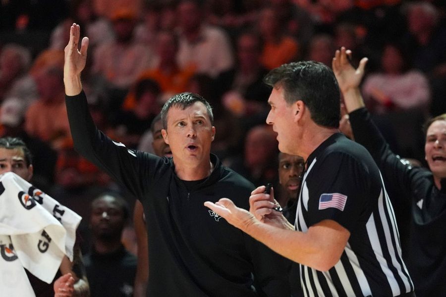 Syndication: The Knoxville News-Sentinel