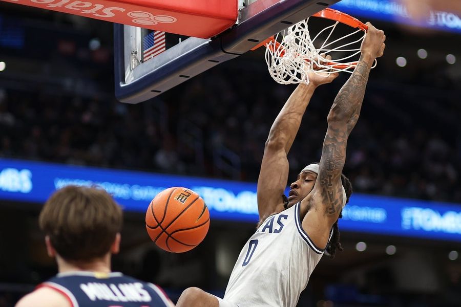 NCAA Basketball: Connecticut at Georgetown
