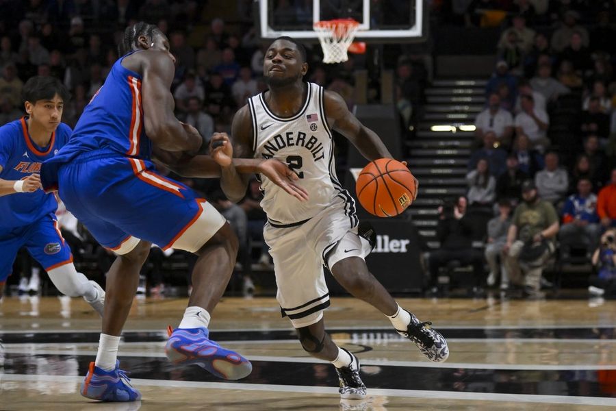 No. 10 Vanderbilt, No. 17 Arkansas aim to regain past form