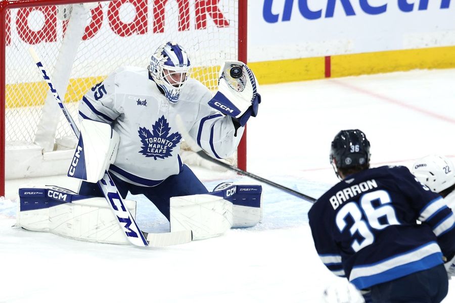 NHL: Toronto Maple Leafs at Winnipeg Jets