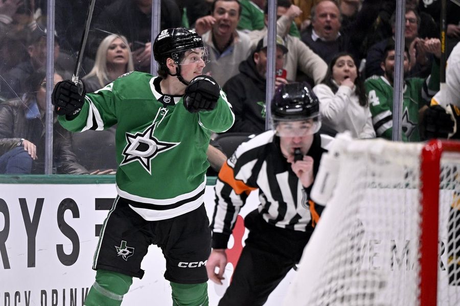NHL: Boston Bruins at Dallas Stars