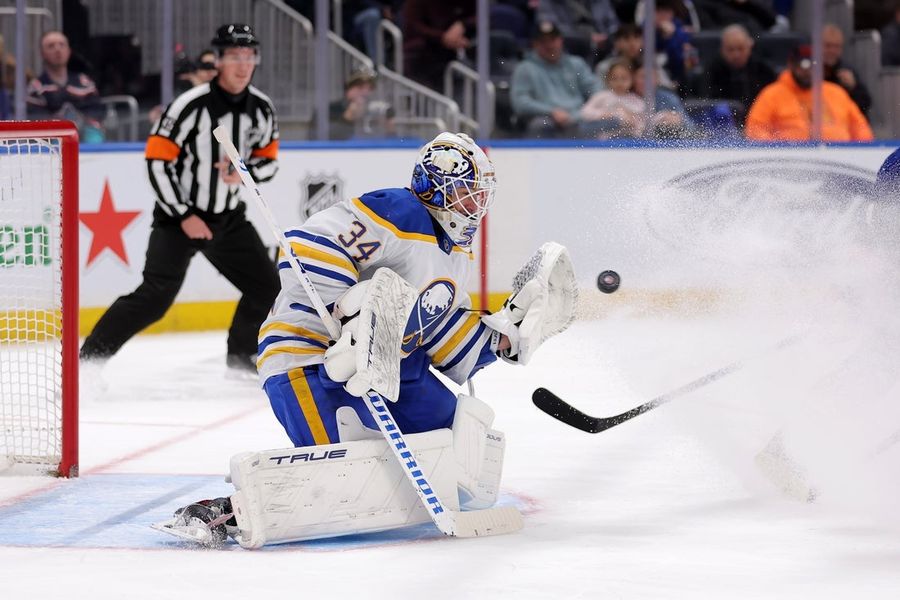 NHL: Buffalo Sabres at New York Islanders