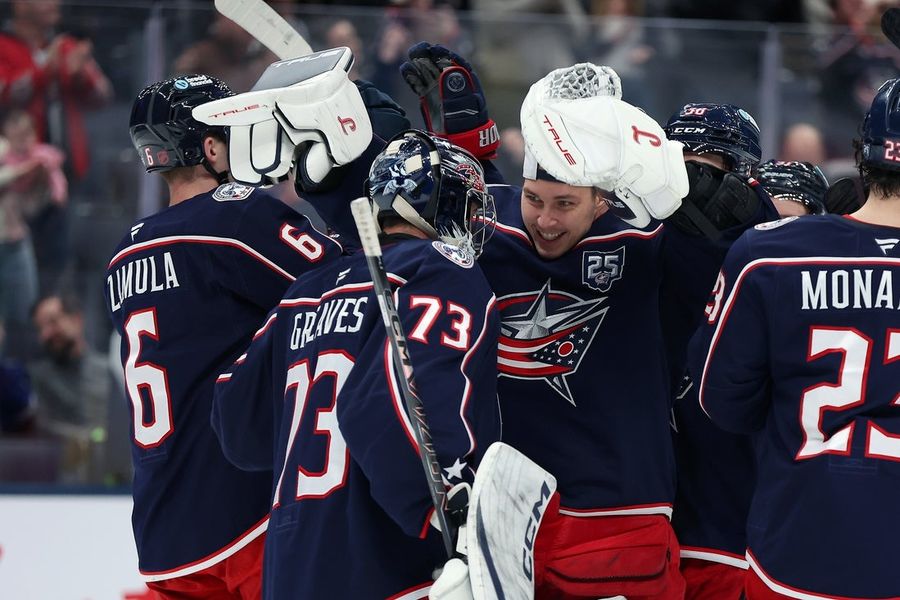 Resumen de la NHL: Los Jackets detienen la racha de puntos del Lightning en 15