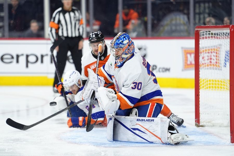 NHL: New York Islanders at Philadelphia Flyers