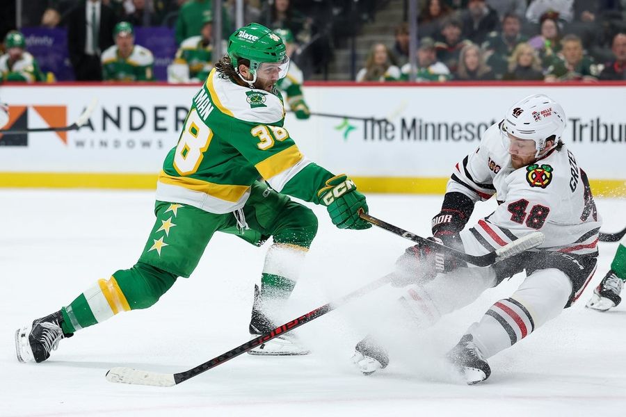 NHL: Chicago Blackhawks at Minnesota Wild