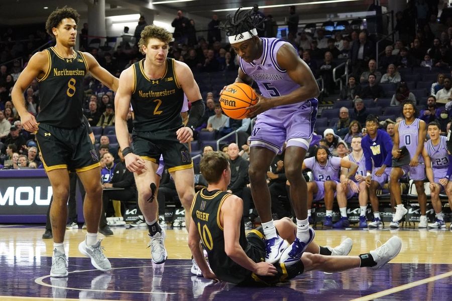 Washington tops Northwestern with balanced scoring, defense