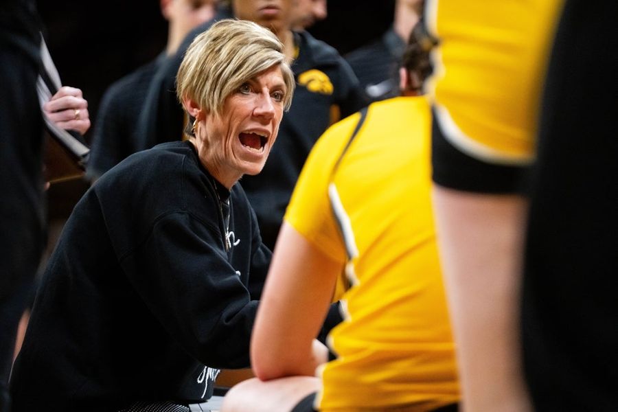 Syndication: The Des Moines Register