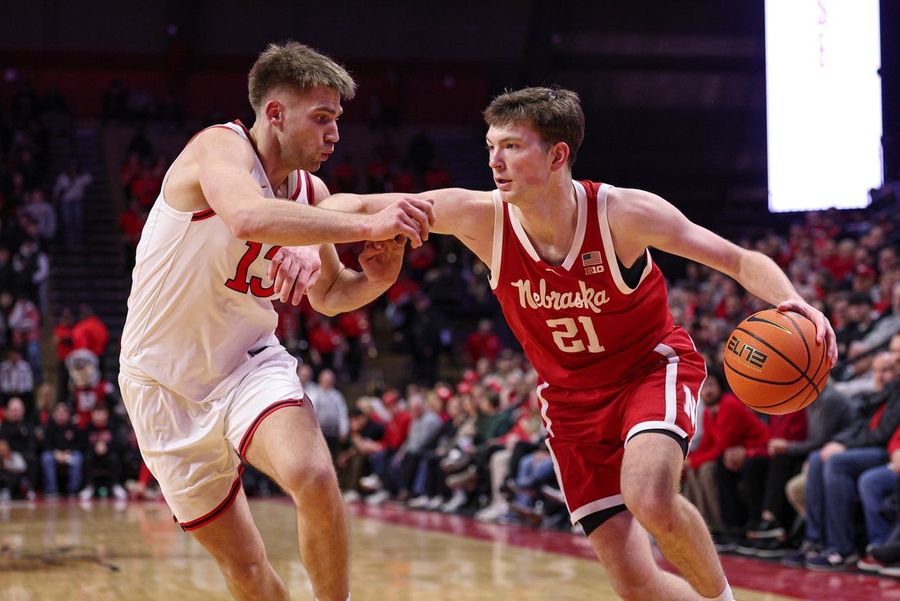 No. 9 Nebraska bounces back with decisive win over Rutgers
