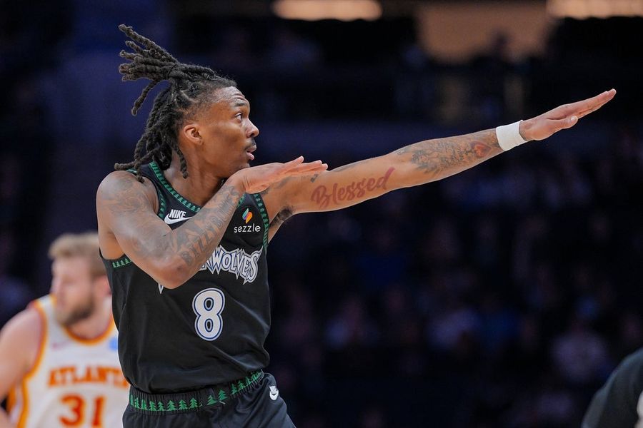 NBA: Atlanta Hawks at Minnesota Timberwolves