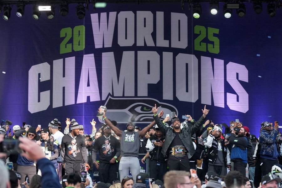 Seahawks' Super Bowl rings celebrate fans, team history