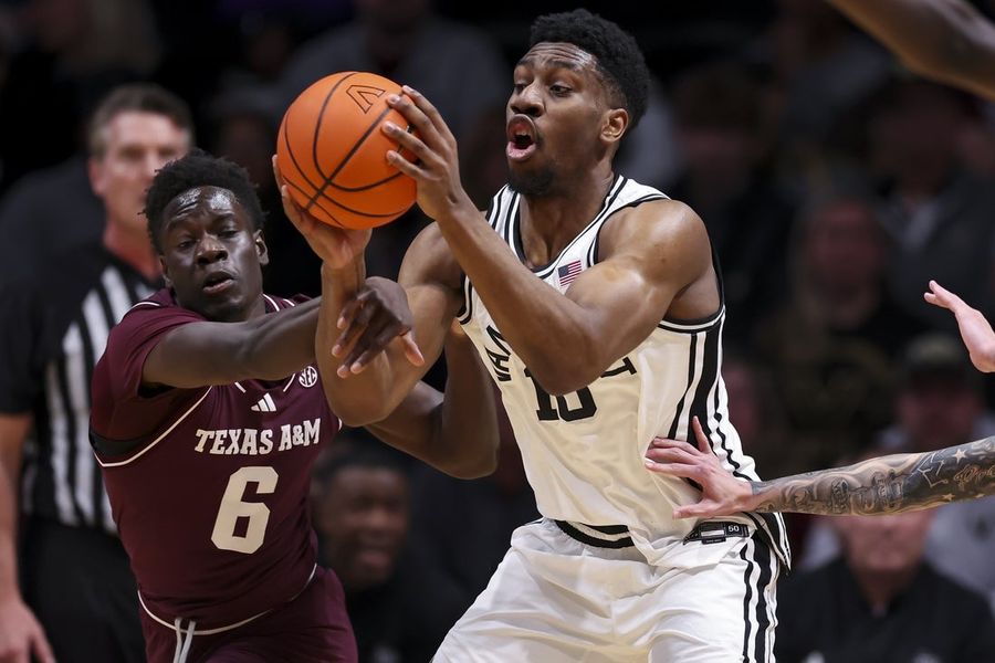 No. 19 Vanderbilt takes down Texas A&M behind supporting cast