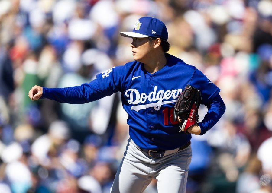 MLB: Spring Training-Los Angeles Dodgers at Los Angeles Angels