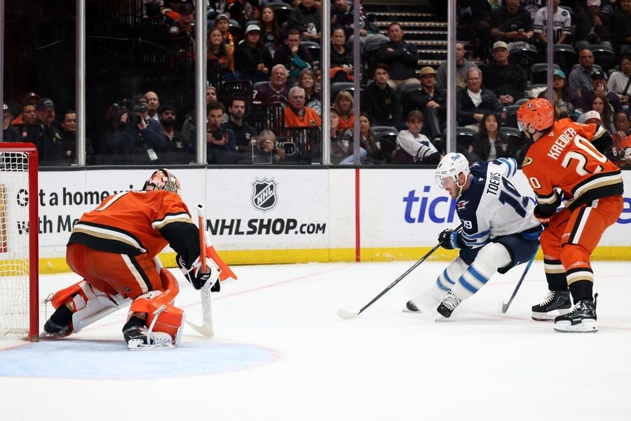 NHL: Winnipeg Jets at Anaheim Ducks