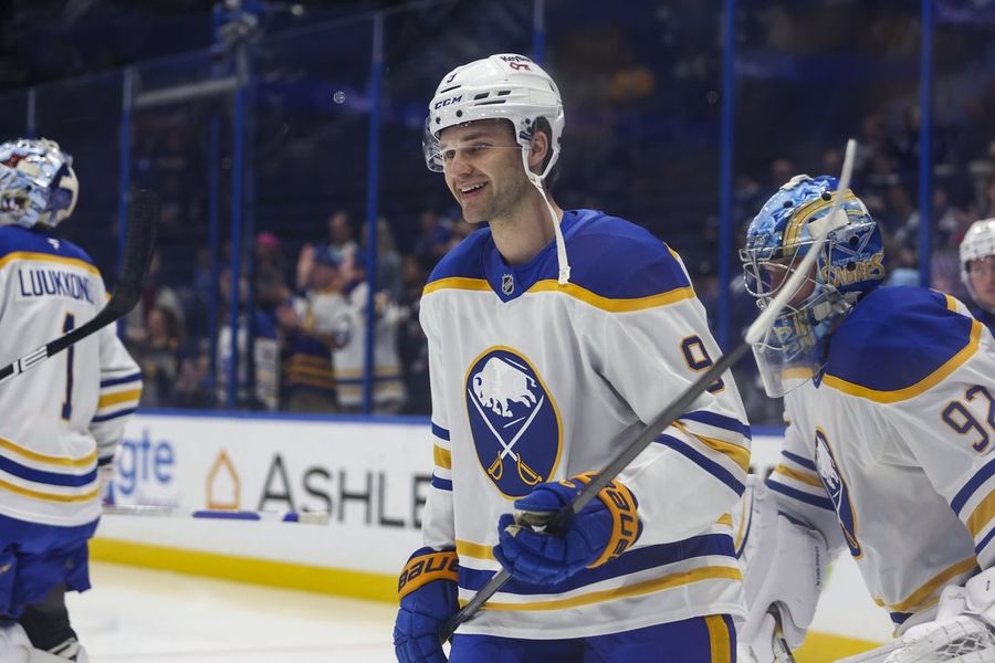 NHL: Buffalo Sabers at Tampa Bay Lightning