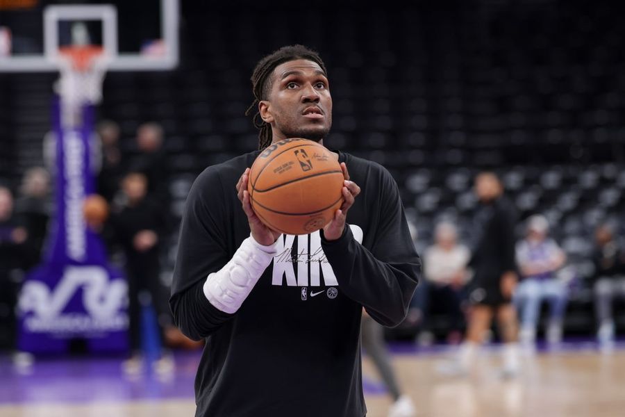 Report: Lakers sign Kevon Looney, remain interested in Jonathan Kuminga