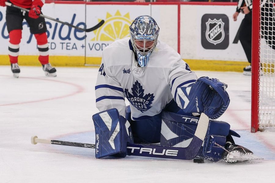 NHL: Toronto Maple Leafs v New Jersey Devils