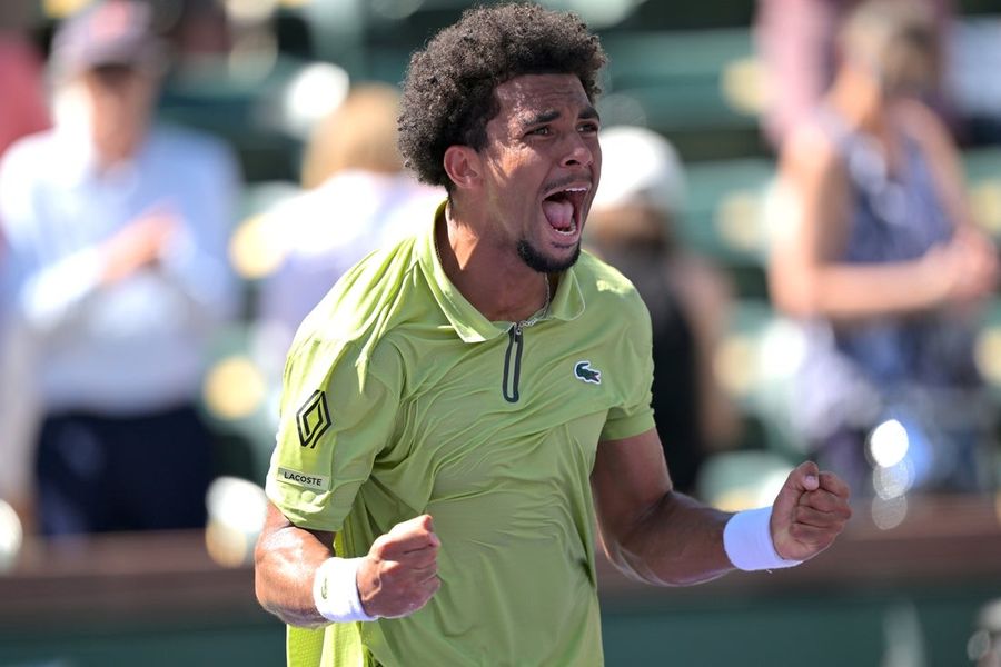 Home favorite Arthur Fils (hip) WDs from French Open
