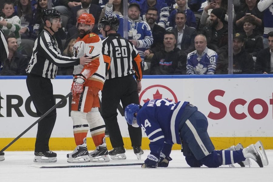 NHL: Anaheim Ducks at Toronto Maple Leafs