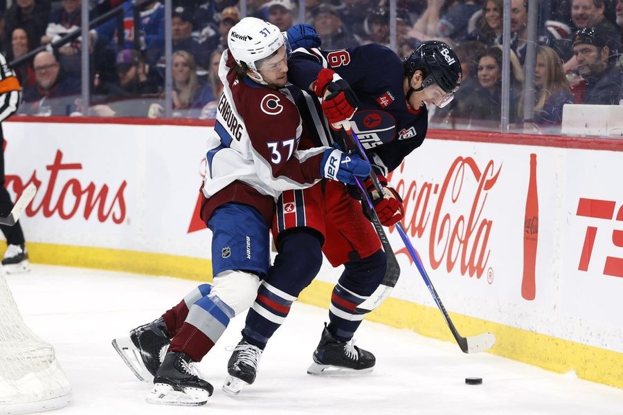 NHL: Colorado Avalanche at Winnipeg Jets