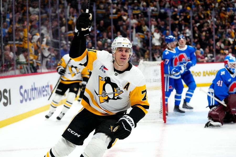 NHL: Pittsburgh Penguins at Colorado Avalanche