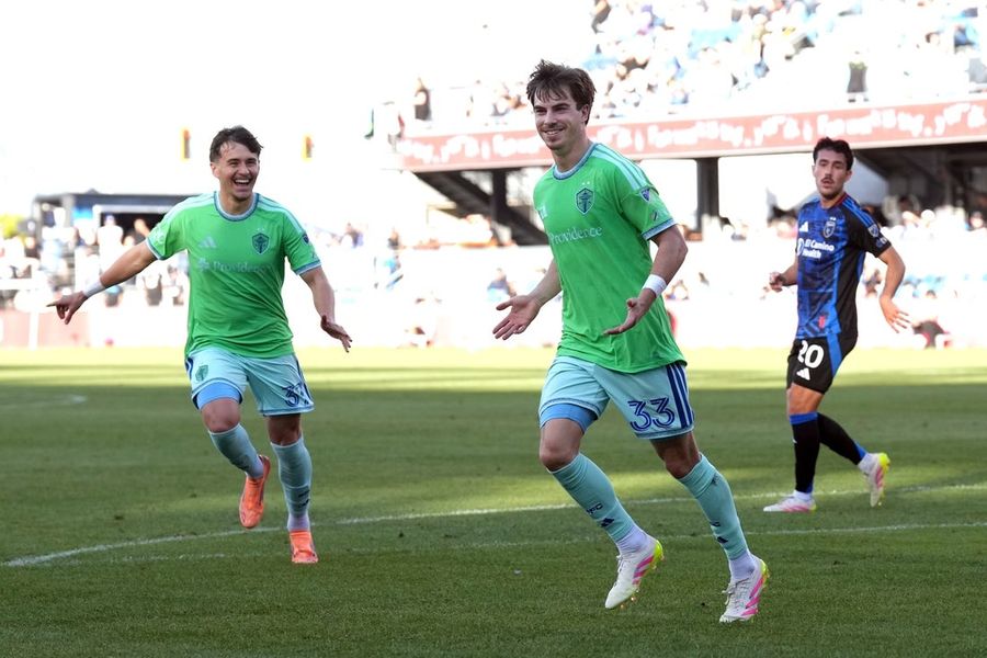 Revolution acquire D Cody Baker from Sounders