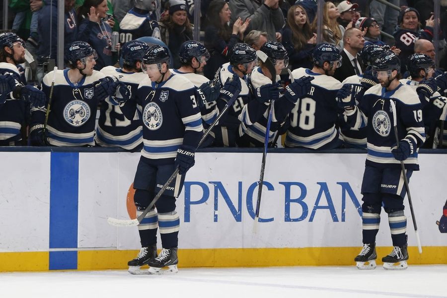 NHL: Carolina Hurricanes at Columbus Blue Jackets