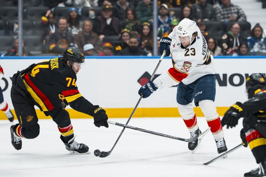 NHL: Florida Panthers at Vancouver Canucks