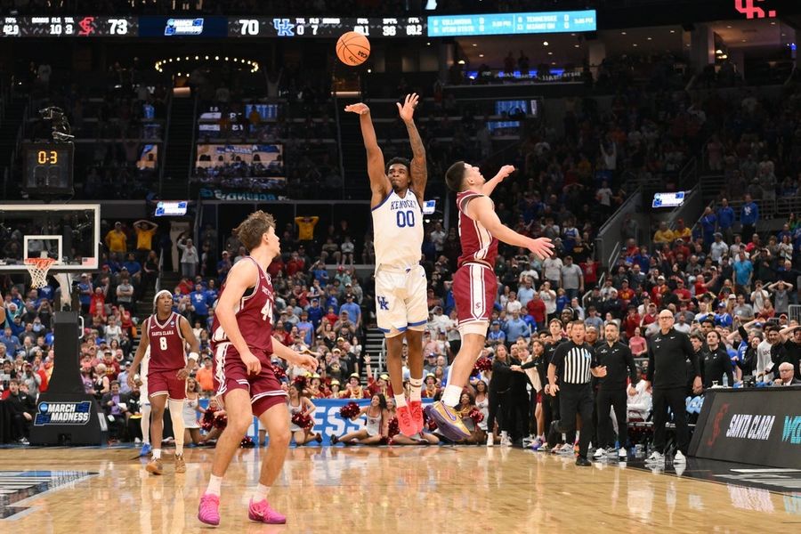 NCAA tournament roundup: Otega Oweh saves Kentucky with buzzer-beating bank shot