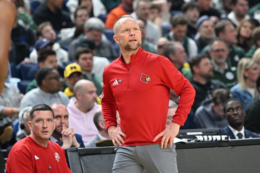 NCAA Basketball: NCAA Tournament Second Round-Louisville at Michigan State