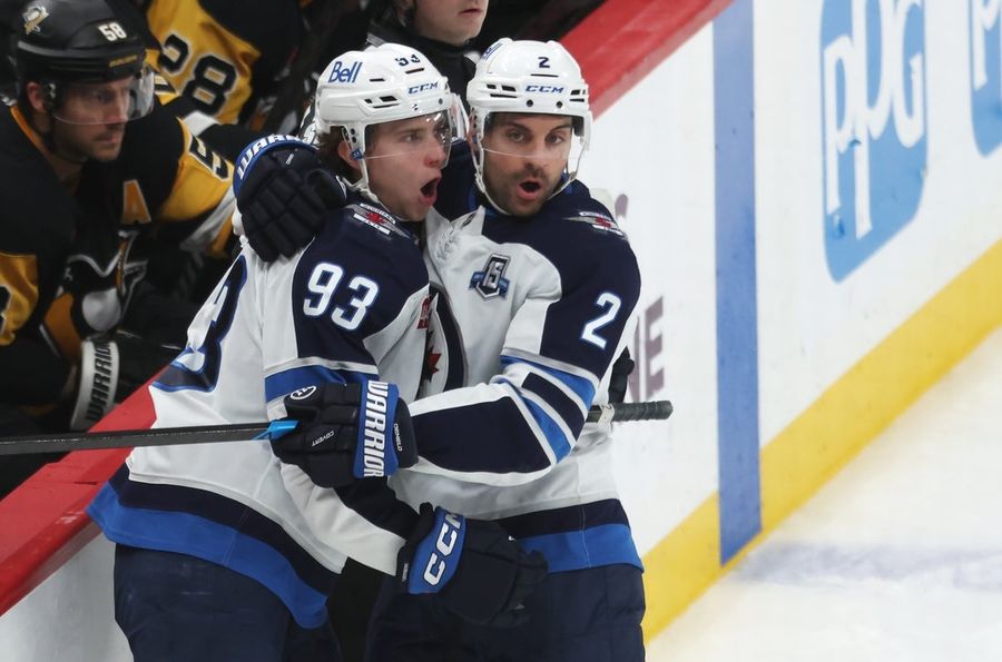 NHL: Winnipeg Jets at Pittsburgh Penguins