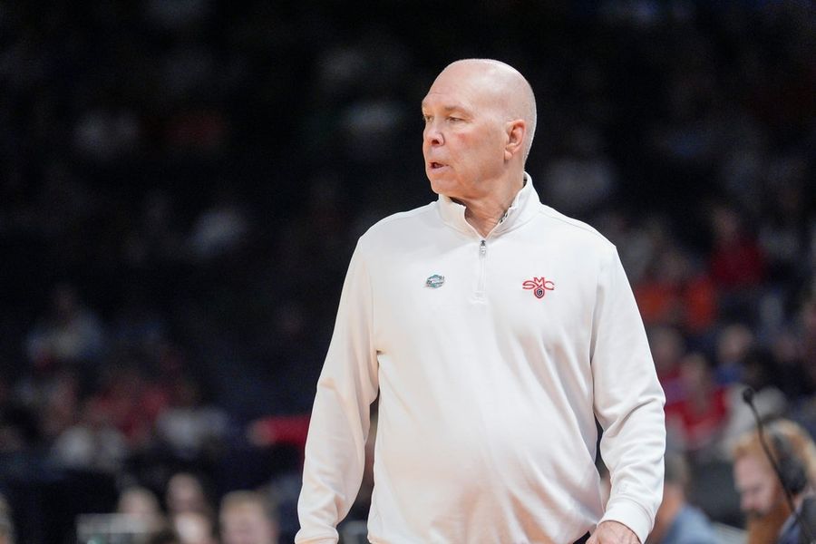 Reports: Randy Bennett leaving Saint Mary's to coach Arizona State