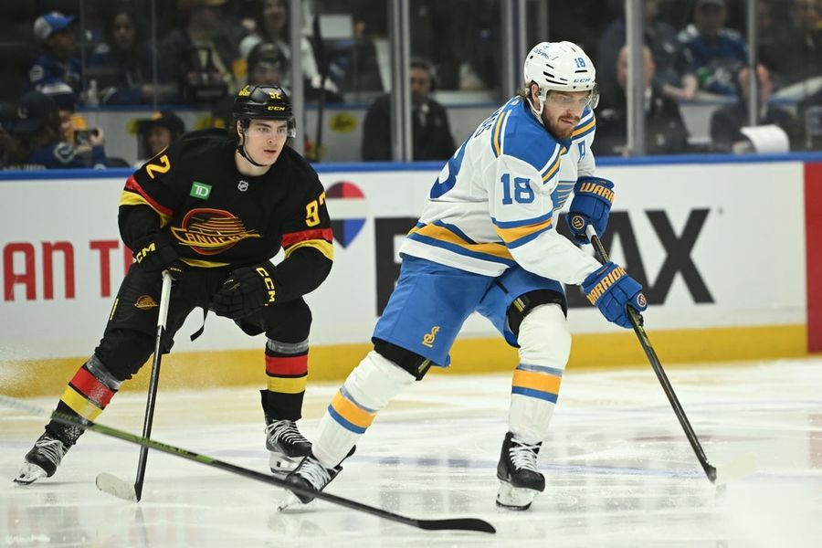 NHL: St. Louis Blues at Vancouver Canucks