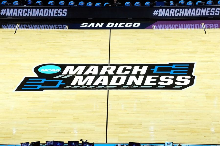 NCAA Basketball: NCAA Tournament Second Round-St. Johns at Kansas