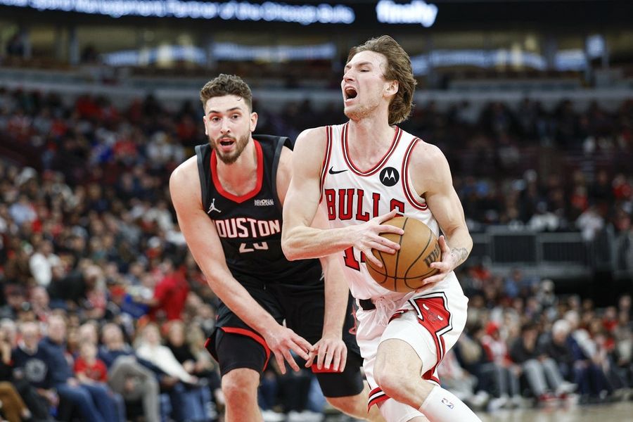 NBA: Houston Rockets at Chicago Bulls