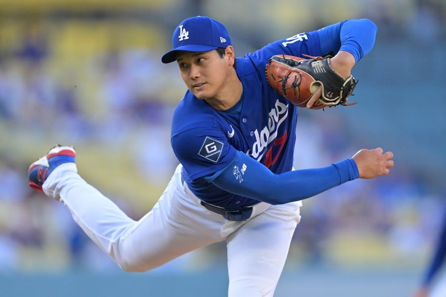 Postseason wear and tear leaves mark on Dodgers' Opening Day roster