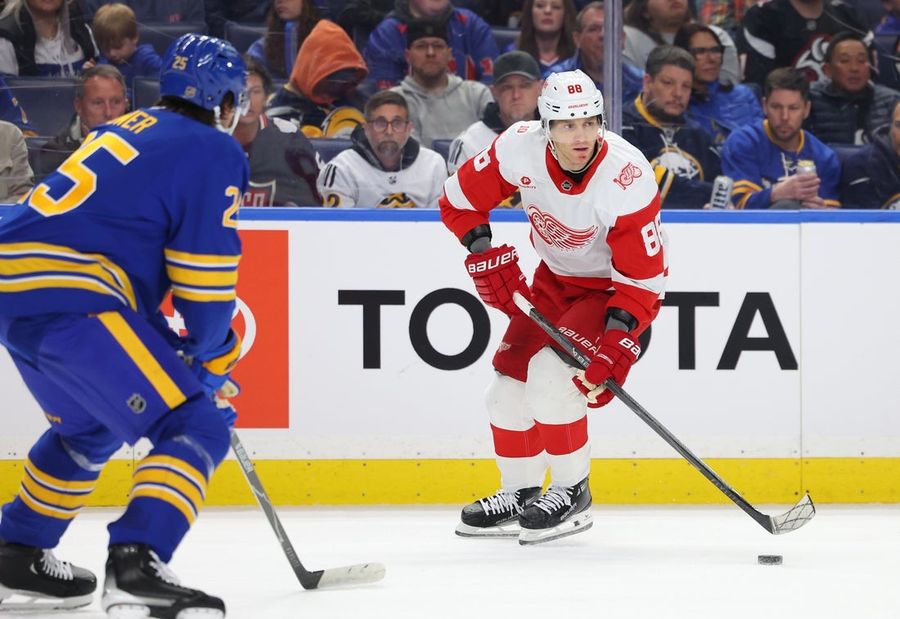 NHL: Detroit Red Wings at Buffalo Sabres