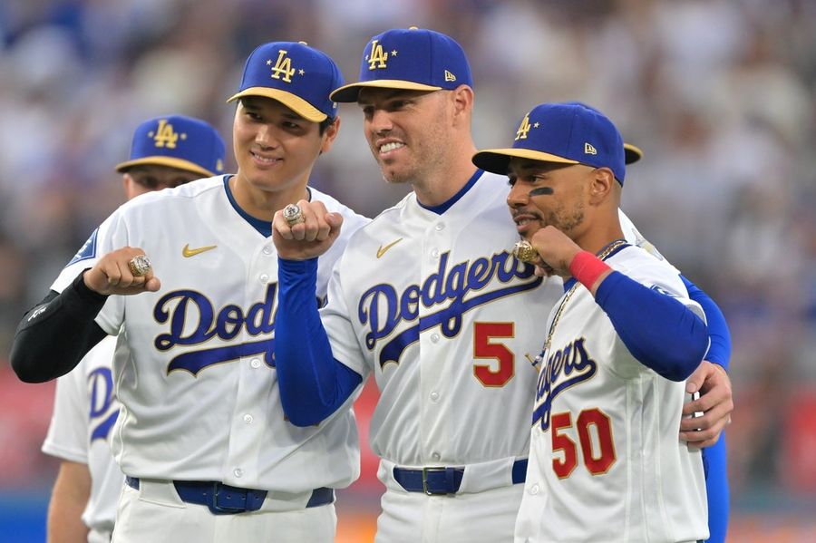 MLB: Arizona Diamondbacks at Los Angeles Dodgers