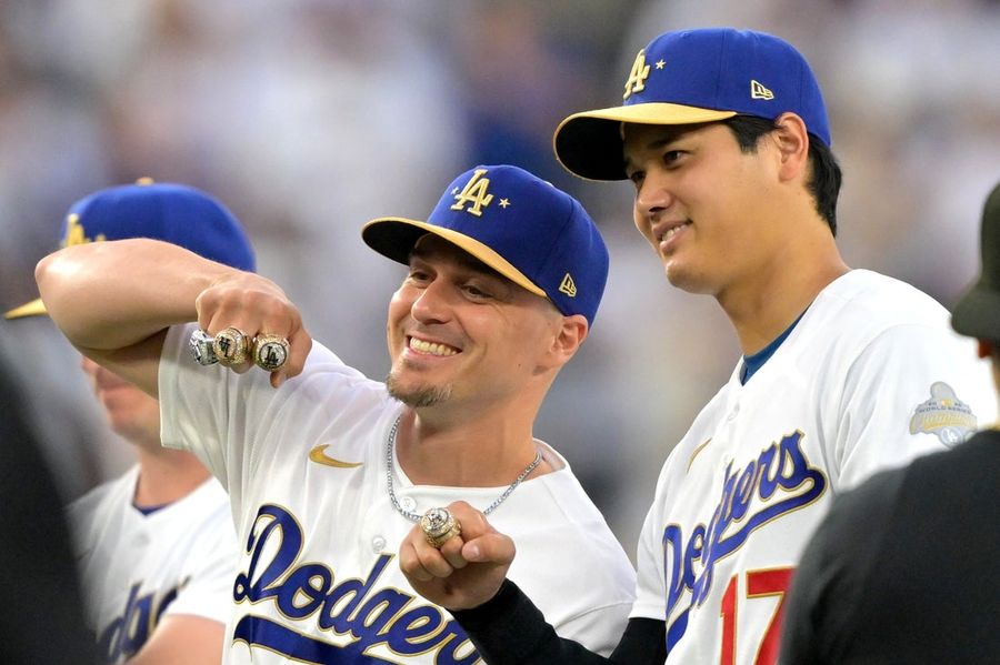 MLB: Arizona Diamondbacks at Los Angeles Dodgers