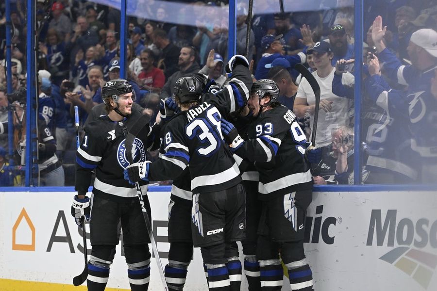 NHL: Ottawa Senators at Tampa Bay Lightning