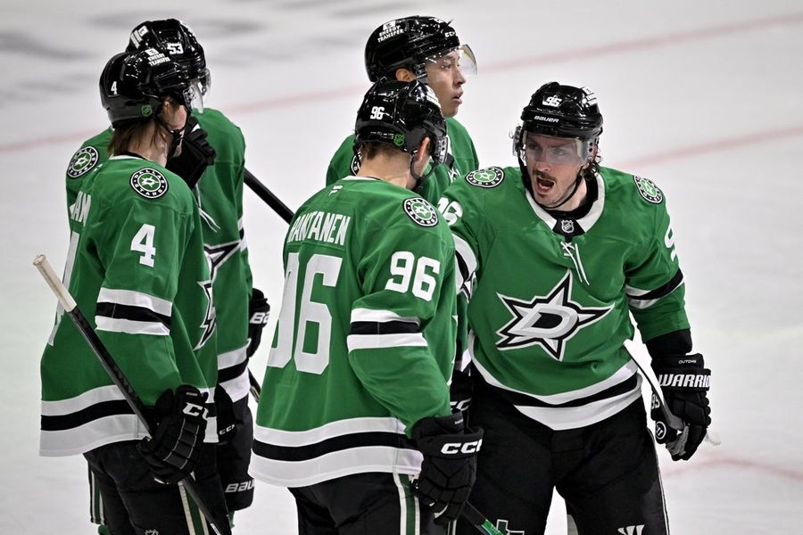 NHL: Winnipeg Jets at Dallas Stars