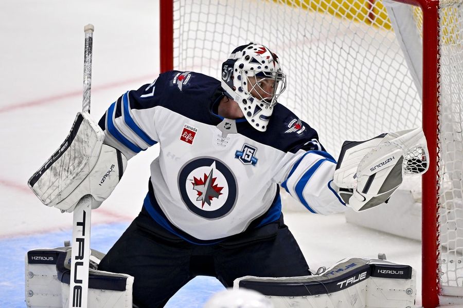 Jets star G Connor Hellebuyck confirms trade request