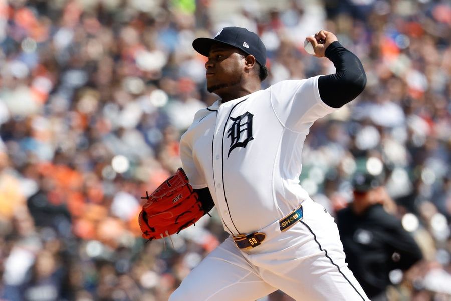 Deadspin | Framber Valdez, Tigers take down Cardinals