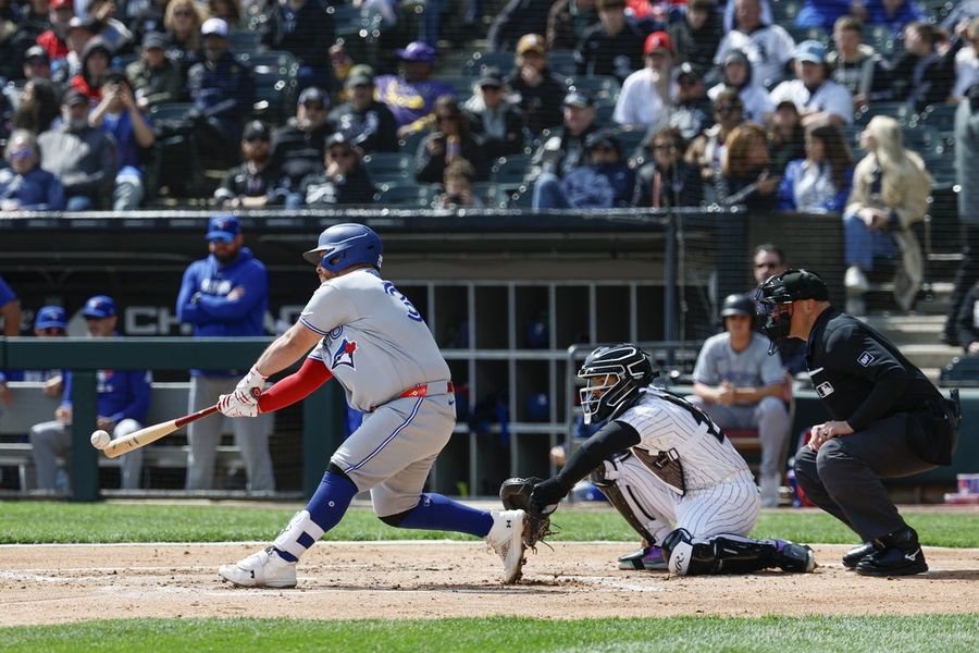 Blue Jays activate two-time All-Star C Alejandro Kirk (thumb)