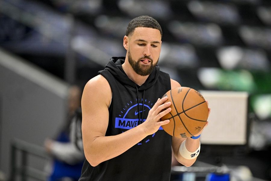 Heat sign sharp-shooting guard Klay Thompson 