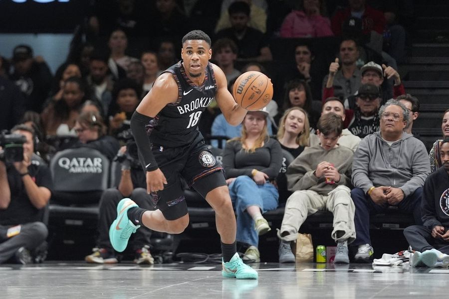 Nets G Malachi Smith signs multi-year contract
