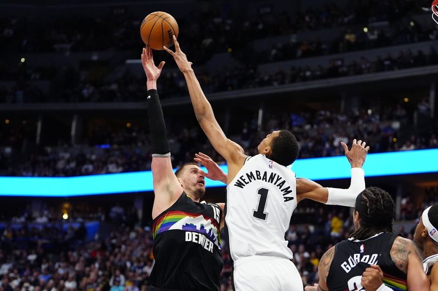NBA: San Antonio Spurs at Denver Nuggets