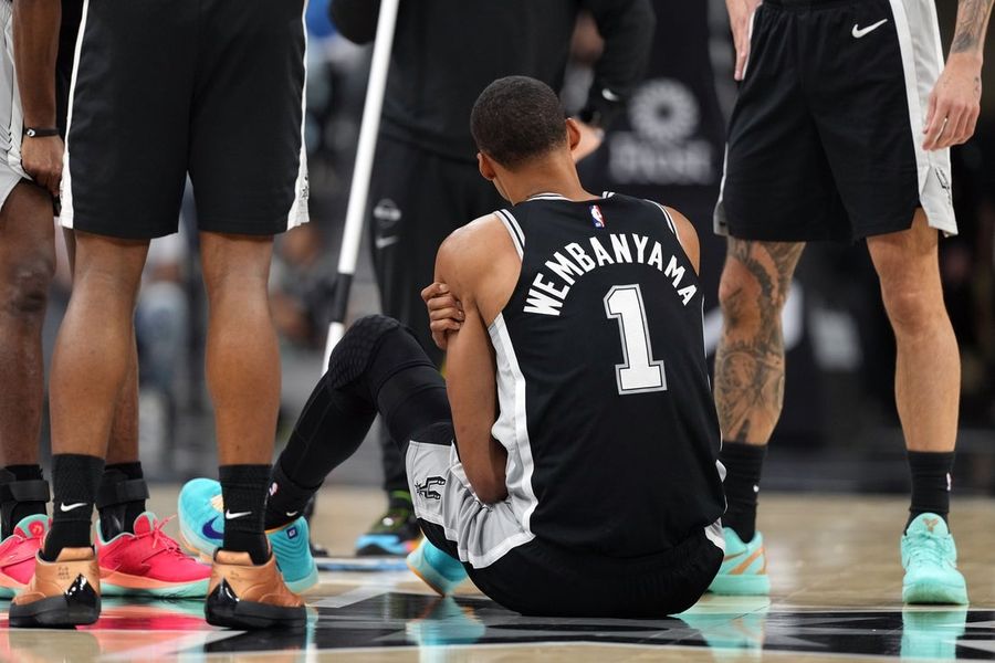 Spurs’ Victor Wembanyama (shoulder) won’t return vs. 76ers