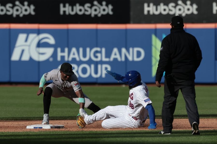 MLB: Arizona Diamondbacks at New York Mets