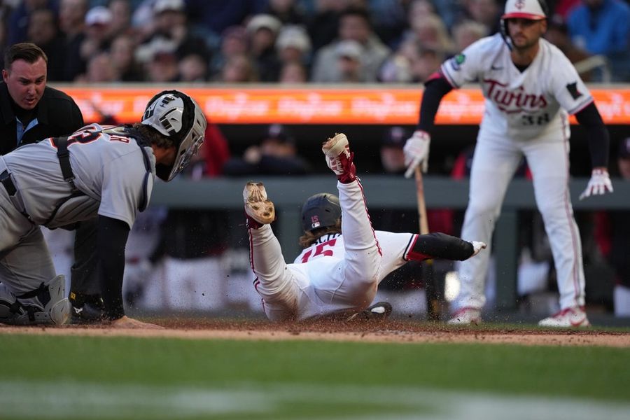 MLB: Detroit Tigers at Minnesota Twins