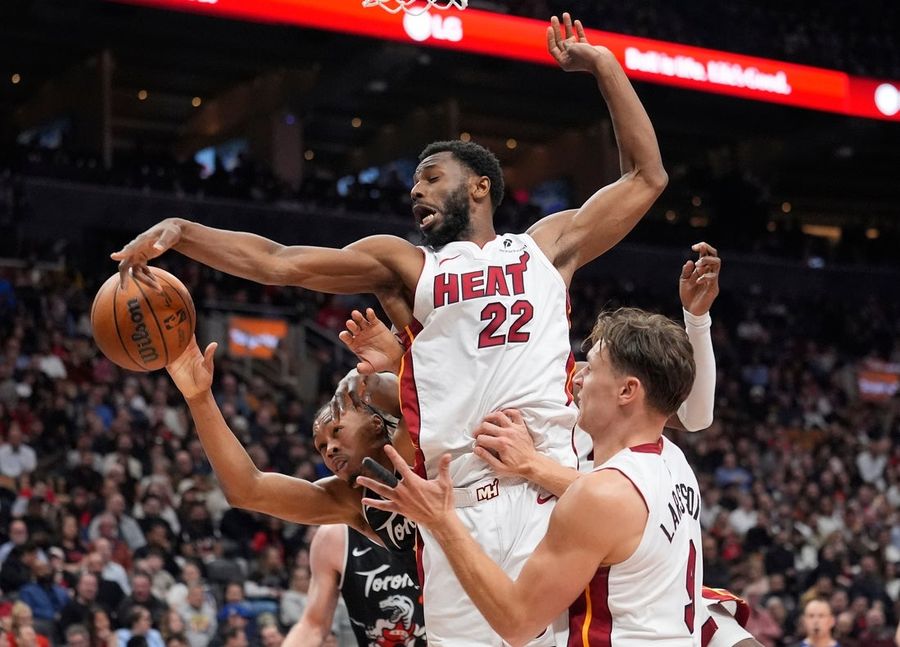 Reports: Heat F Andrew Wiggins opts in, signs extension